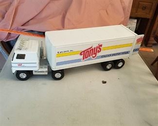 Tony's International tractor trailer truck