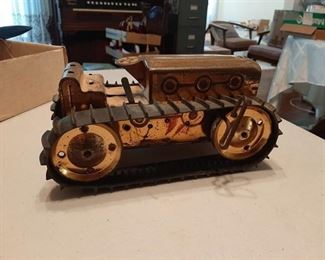 Wind Up Tin Track Tractor - 1 Track Broke, Does Wind Up but Doesnt Move