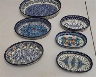 6 Blue Dishes