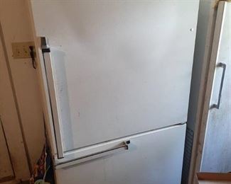 Kenmore Refrigerator with Bottom Freezer