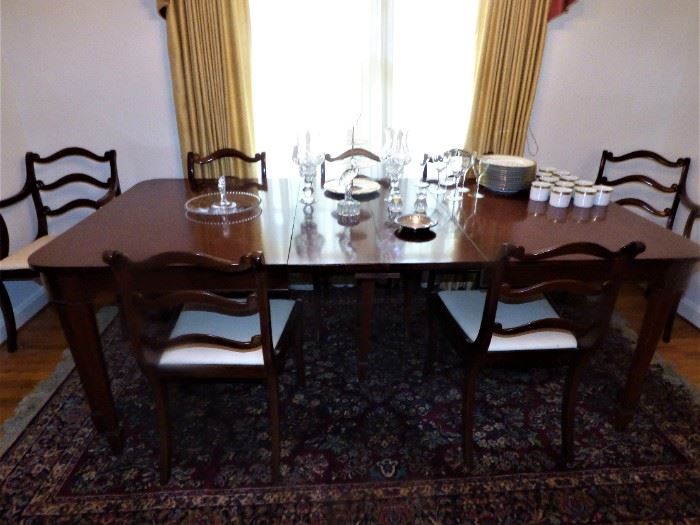 Mahogany Dining Room Table with 8 Chairs