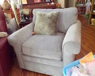 side chair, has matching sofa & loveseat