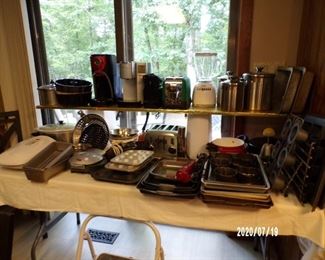 kitchen appliances, we have much new pampered chef stoneware