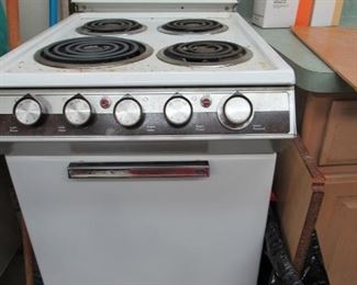 small apartment size stove