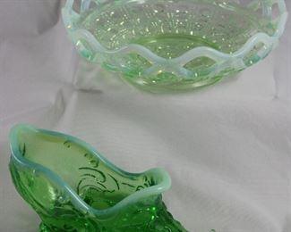 Fenton Opalescent Edge Green Glass Shoe 