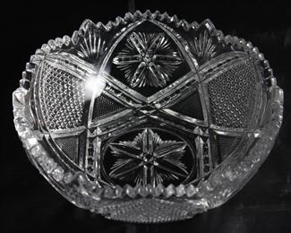 Fine Cut Lead Crystal Bowl (8 1/2” D x 3 1/4”H)