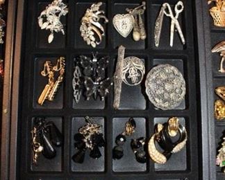 CROSSES, EARRINGS