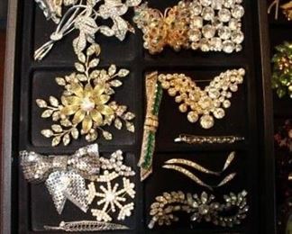 BROOCHES