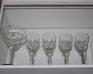 STEMWARE W/BLUE BASE