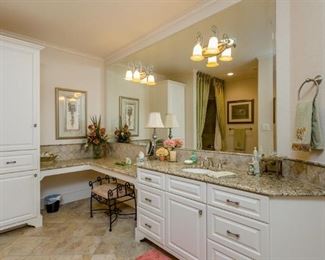 Upstairs Bath off Bedroom
