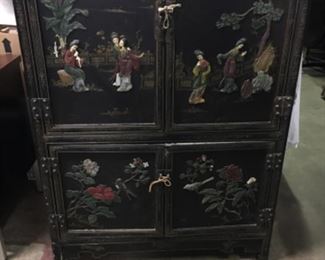 Nice oriental Cabinet