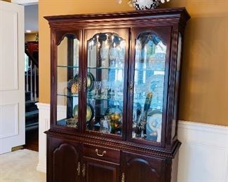 $300 ETHAN ALLEN LIGHTED CHINA CABINET
55.5”L x 16”D x 78”H