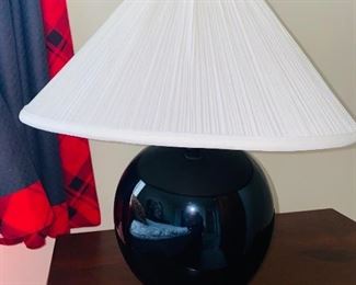 $15 BLACK ROUND LAMP
18”HEIGHT 