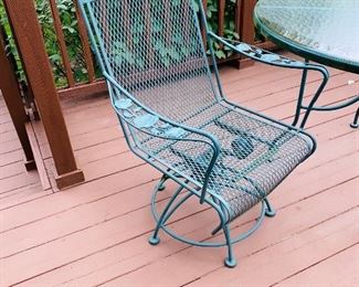 $125 GREEN WROUGHT IRON ROUND GLASS TOP PATIO TABLE WITH 2 CHAIRS
