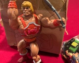 1980s VINTAGE TOYS / ACTION FIGURES/ GI JOE / BATMAN / MATCHBOX CARS / HOT WHEELS