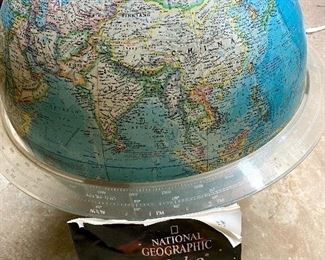 Amazing large National Geographic Globe