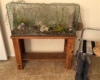 Aquarium with stand