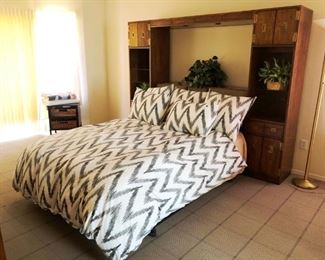 Stanley solid oak bedroom set, brass fittings