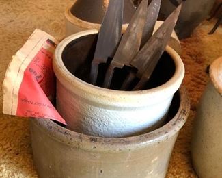 crocks and Primitives