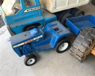 toy tractor