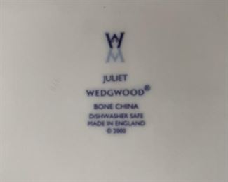 27. Wedgewood Juliet Bone China Mint Green 10 Place Settings and Serving Dish (Dinner, Salad, Bread, Cup & Saucer)