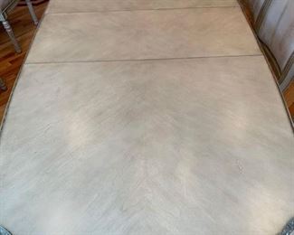 34. Double Pedestal Dining Table w/ 2 (18'') Leaves (78'' x 44'' x 31'') 