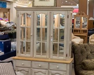 Love this hutch!