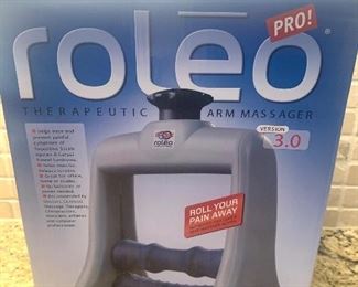 Roleo therapeutic arm massager