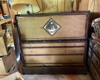 Interior of wardrobe trunk, very unusual and super cool!