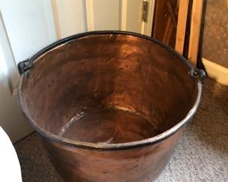This is a really BIG copper pot! 