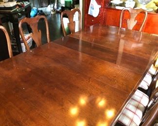 #34)  $400 -  Keller double pedestal Dining Table with 2 leaves and 8 Chairs.  Table pads included.  2 chairs are captain chairs with different upholstered seats.  6 chairs are side chairs.  Set shows some wear.  Smoke free home. 