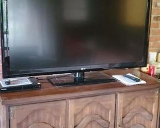 LG 55LK520 55" Class LCD TV (54.6" diagonal), TruMotion 120Hz, Full HD 1080p  $275 