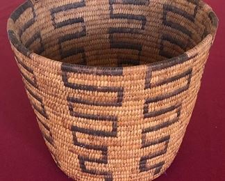 Papago basket 8.5 x 11"