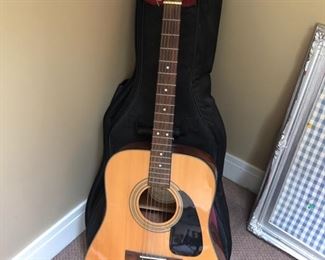 Fender acoustic guitar with case