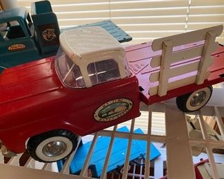 Vintage Nylint Happy Acres Truck