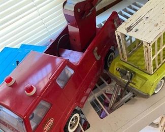 Tonka Snorkel with Cherry Picker..works