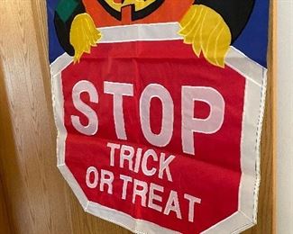 Trick or Treat Flag