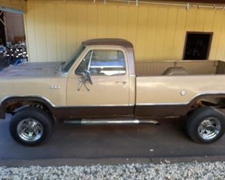 74 Dodge Power Wagon $4,500- Runs 100,000 miles