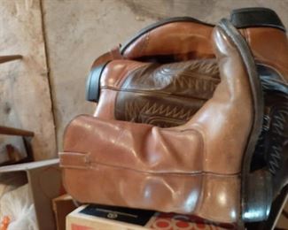cowboy boots 