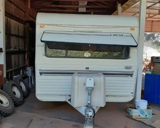 Travel Trailer 1989 29 ft Trailer 