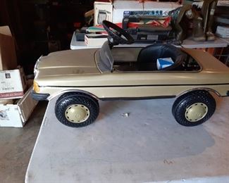 batter operated  car 