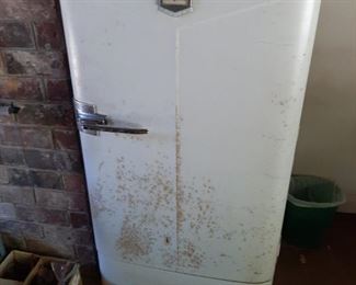 working vintage refrigerator 