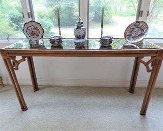 Vintage Rattan Sofa Table, Imari Porcelain pieces