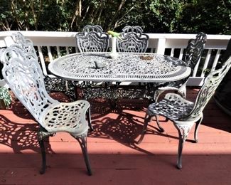 Aluminum Outdoor Dining table with 6 chairs