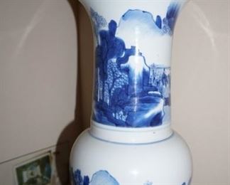 Rare Blue and White Chinese Vase w/wear (notice chipping)