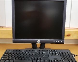 Dell Monitor & Keyboard