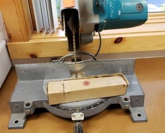 Makita 255mm Miter Saw