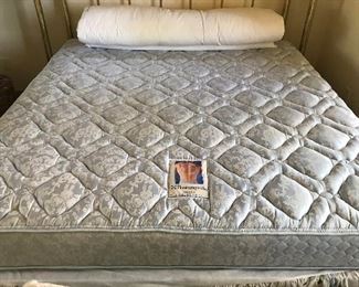 King size Posturepedic mattress set