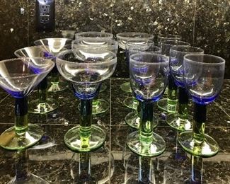 Blue/green base bar ware