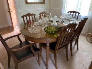 Dining table and 6 chairs